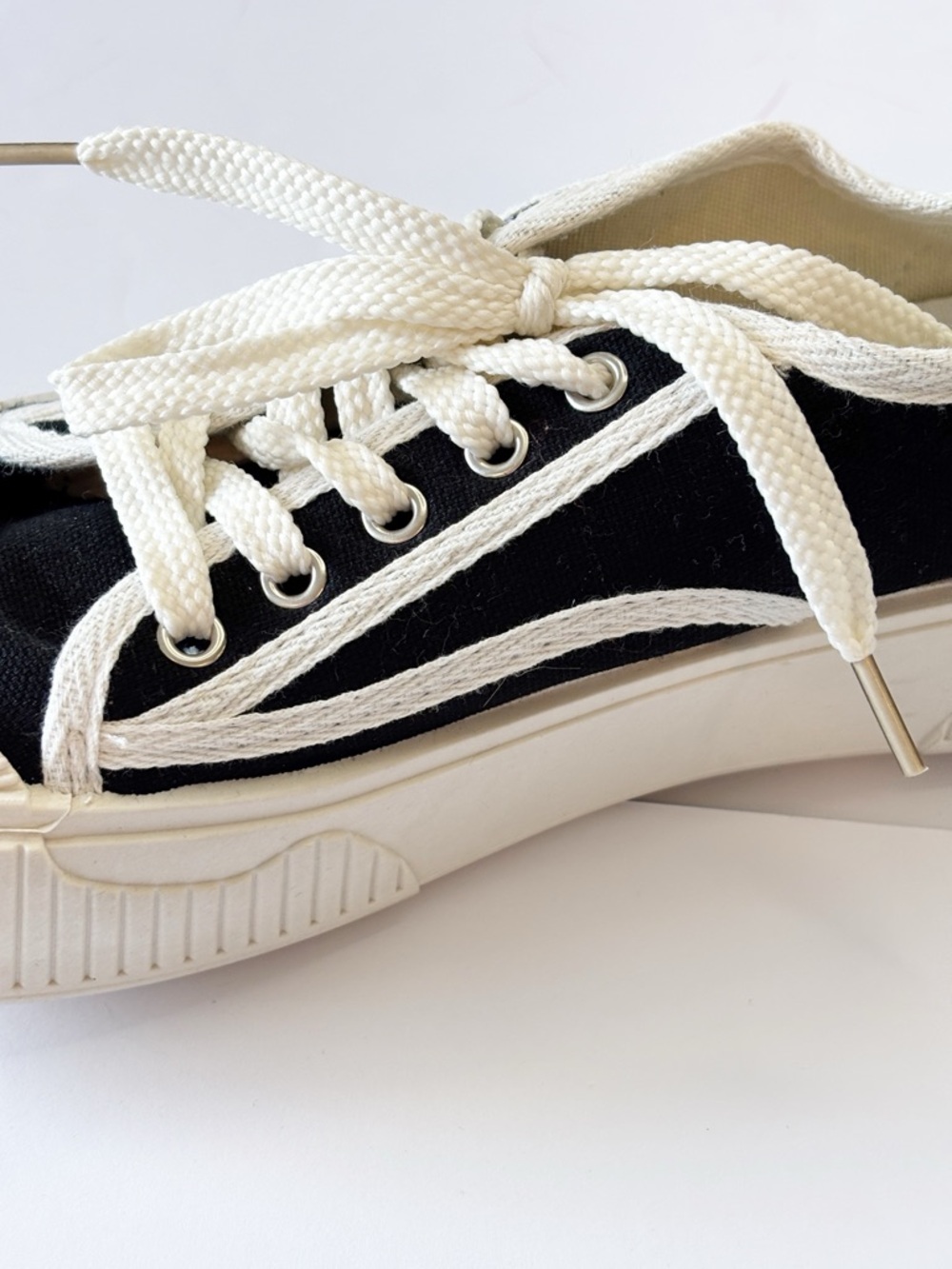 Chunky Platform Sneakers Womens 39 Black White Canvas Lace Up Streetwear Shoes - Picture 9 of 14